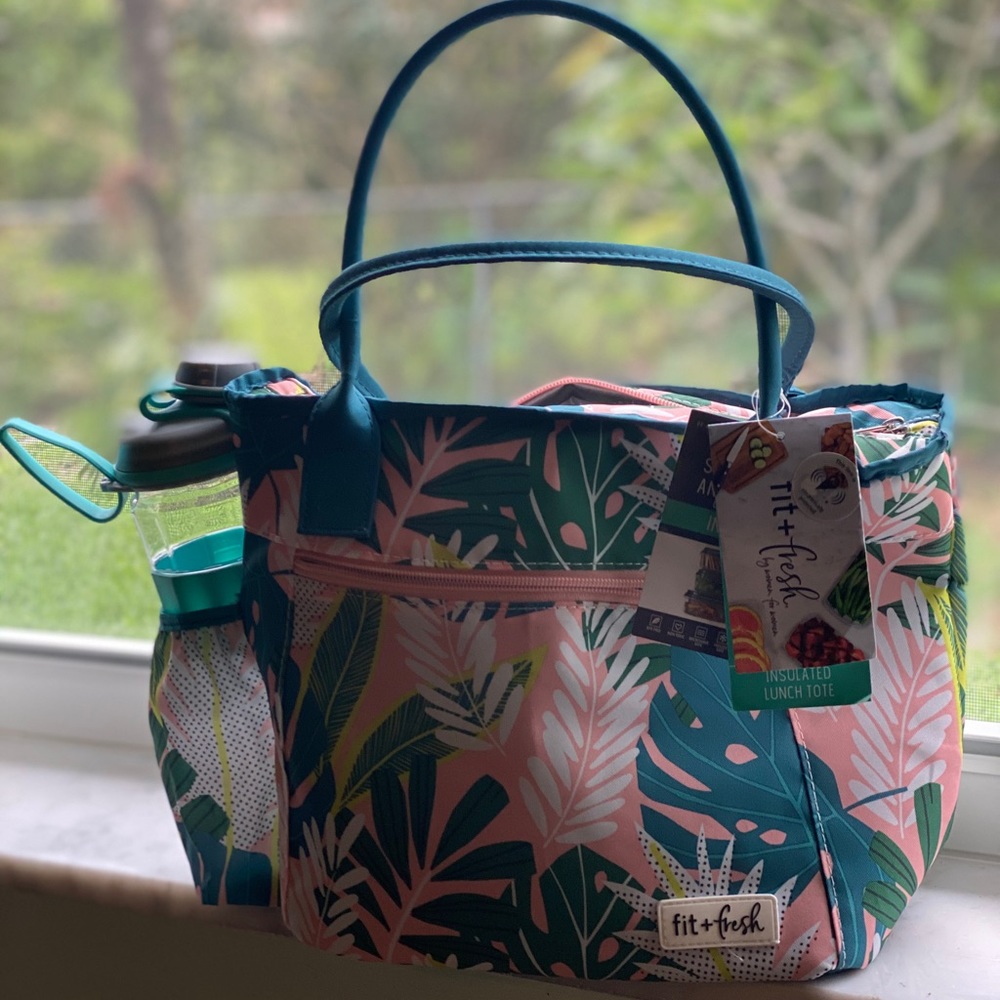 Fit & Freah tropical print lunchbox
